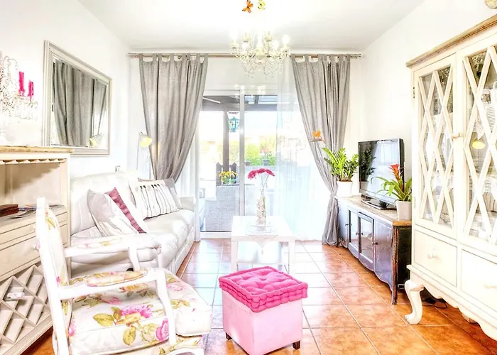 Elegant In Willa Corralejo